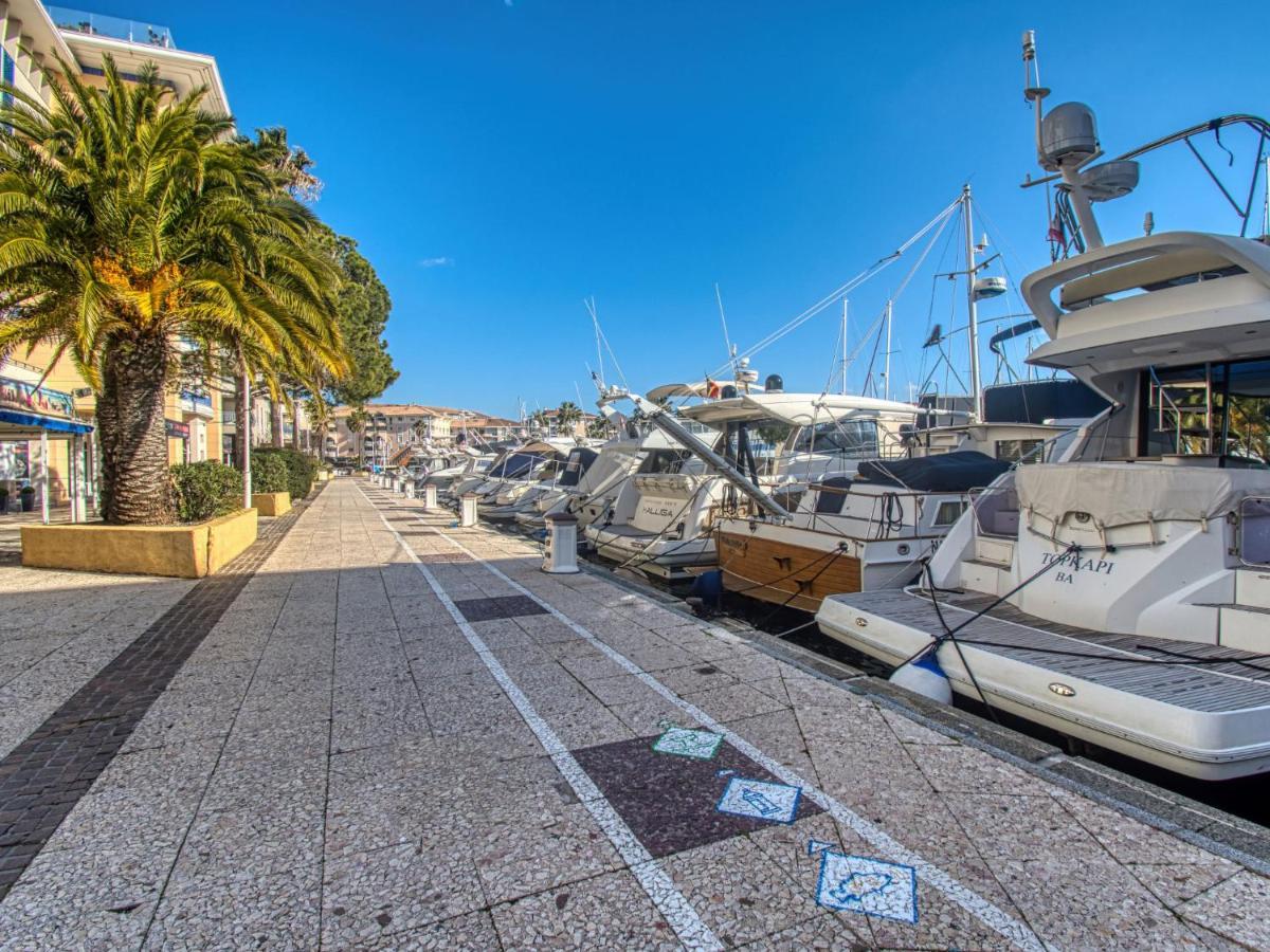 Royal Marine-5 By Interhome